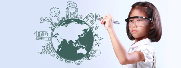 Little girl  drawing globe — Stock Photo, Image