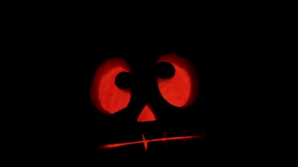 Pumpkin Jack o'latern pálení v temnotě — Stock video