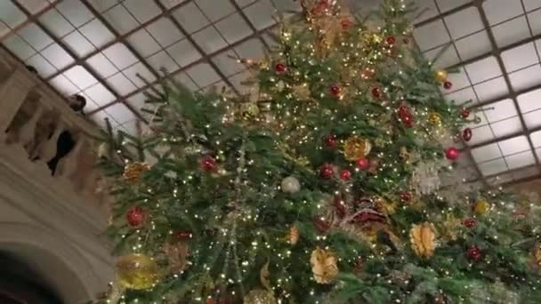 Albero Natale Decorato Con Ghirlande Giocattoli — Video Stock