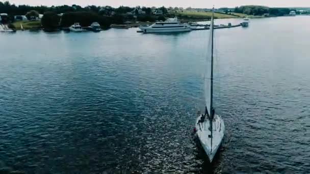 Bateau Naviguant Sur Mer Ouverte Voilier Yacht Drone Vidéo Yachting — Video