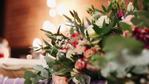 Blommor Dekoration För Interiören Vacker Fräsch Levande — Stockvideo