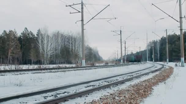 Trekker Reinigt Sneeuw Winter Oranje Trekker Werkt Met Een Emmer — Stockvideo