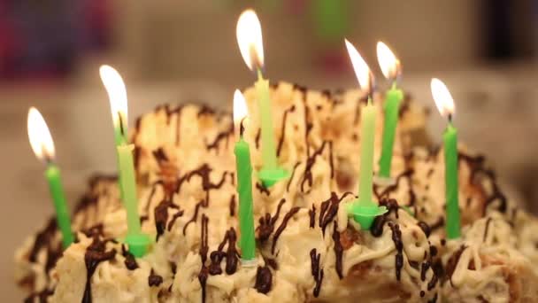 Pastel Con Velas Encendidas Para Cumpleaños — Vídeos de Stock