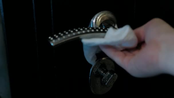 ドアは消毒を処理する Covid 19微生物洗浄 — ストック動画