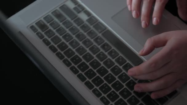 Business Man Hands Type Laptop Keyboard Business Mãos Toque Digitando — Vídeo de Stock