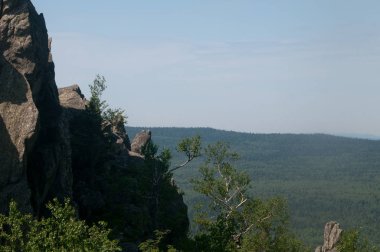 Yazın Ural 'ın engin alanları
