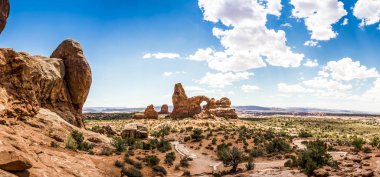 Ulusal park kemerlerindeki taret kemerinin panoramik resmi