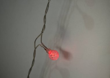 Çelenk şenlikli parlayan ışıklar