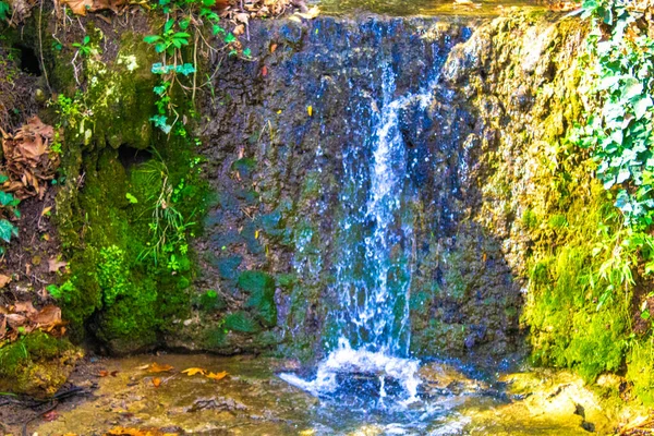 Grécia Bela Cascata Cachoeira Respingo Rochas — Fotografia de Stock