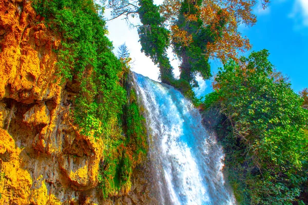 Greece Beautiful Big Waterfall Splash Rocks — 스톡 사진
