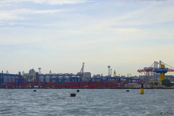 Guindastes Portal Porto Noite Odessa Mar Negro Uma Embarcação Pesada — Fotografia de Stock