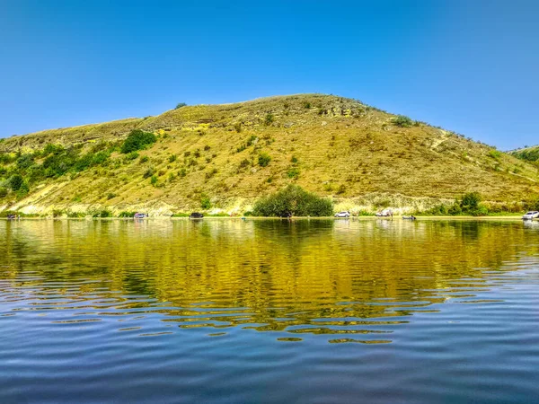 Krajina Dniester Řeka Hladký Vodní Povrch Kopec Země Horizont Pozadí — Stock fotografie