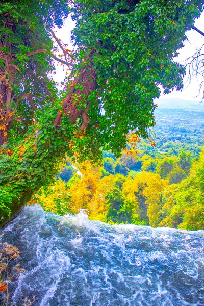 Fiume Montagna Cascata Schizzi Rocce — Foto Stock