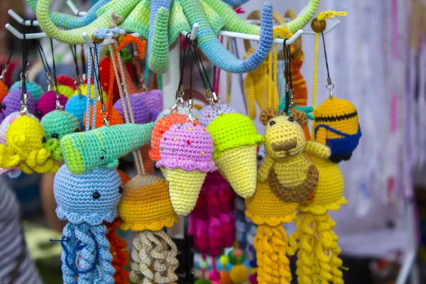Brinquedos Feitos Fios Malha Animais Crochê Artesanais Coloridos Brinquedo Macio — Fotografia de Stock