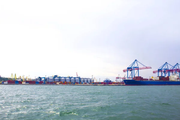 Portal Cranes Evening Port Odessa Black Sea Heavy Lift Vessel — Stock Photo, Image