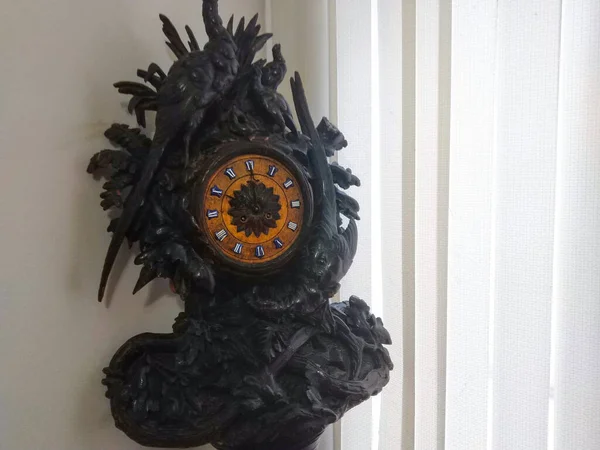 Zabytkowy Zegar Rzymskimi Numerami Vintage Zegar Drewnianym Wykończeniu Powierzchni Szkła — Zdjęcie stockowe