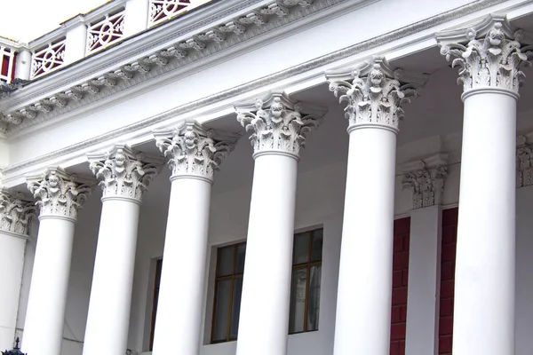 Classic White Column Centrum Architektury — Zdjęcie stockowe