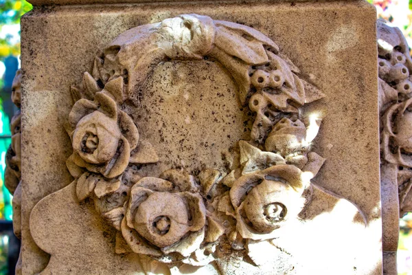 Flores Escultura Sepultura Tumba Ornamento — Foto de Stock