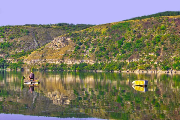 Panorama Řeka Jezero Ostrov Zelené Kopce — Stock fotografie