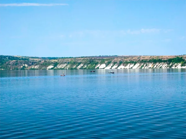 Krajina Dniester Řeka Hladký Vodní Povrch Kopec Země Horizont Pozadí — Stock fotografie