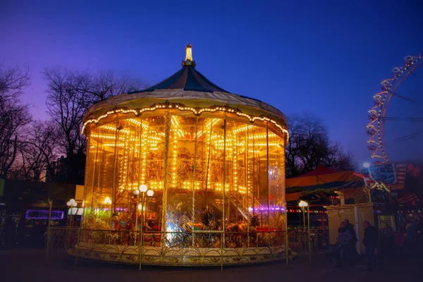 Carousel Divierten Por Noche — Foto de Stock