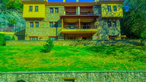 Yellow Building Windows Balcony Exterior — Stock Photo, Image