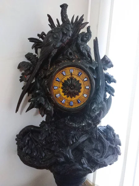 Zabytkowy Zegar Rzymskimi Numerami Vintage Zegar Drewnianym Wykończeniu Powierzchni Szkła — Zdjęcie stockowe