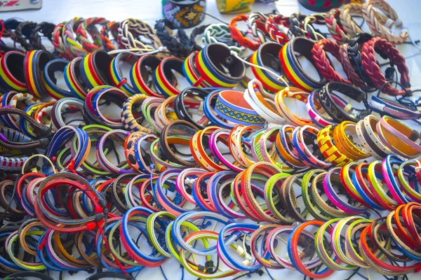 Diferentes Pulseras Cuero Para Venta Calle Feria —  Fotos de Stock