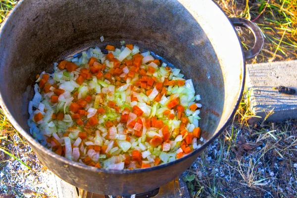 Wasserkocher Mit Essen Campen Essen Auf Dem Campingplatz Grillen Freien — Stockfoto