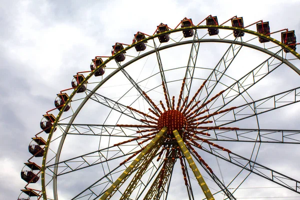 Parc Carnaval Carusel Roata Ferris — Fotografie, imagine de stoc