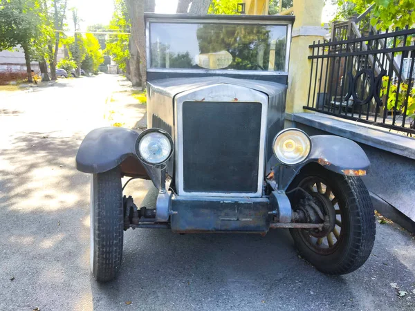 Черный Автомобиль Старой Модели — стоковое фото