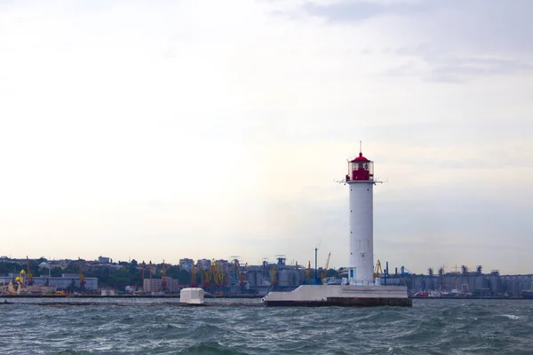 Piękny Widok Obecna Latarnia Latarnia Morska Vorontsov Odessie Tle Morza — Zdjęcie stockowe