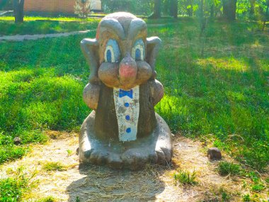 Komik küçük fil bahçesi heykeli