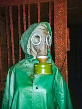 Eski antika koruyucu gaz solunum maskeleri. Savaş maskeleri, koruma ve güvenlik detayları.