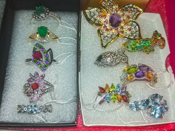 Colección Joyas Plata Con Cristales Una Caja —  Fotos de Stock