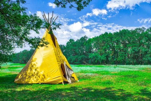 Casa India Wigwam Wigwam Tipi Bosque — Foto de Stock