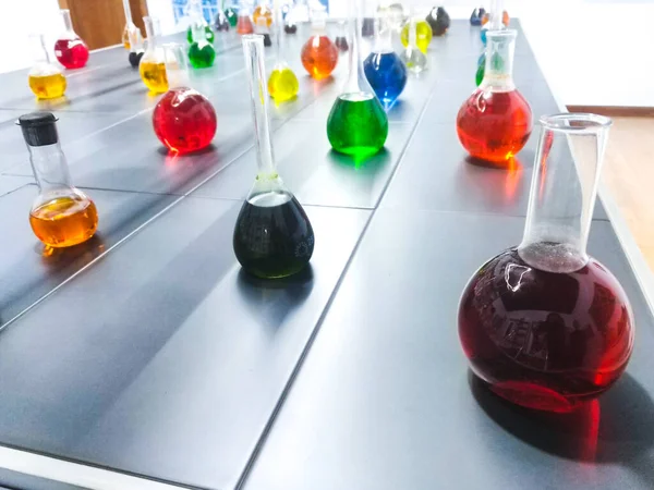 Produtos Químicos Laboratório Vidros Flasks Tubos Teste Garrafas — Fotografia de Stock