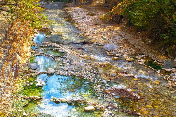 Podzimní Řeka Splash Skály Příroda — Stock fotografie