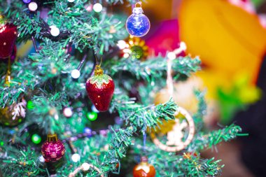 Noel ağacı oyuncak topu dekorasyonu arka planı