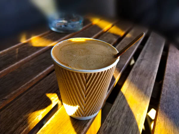 Latte Art Herz Auf Cappuccino Dekoriert — Stockfoto