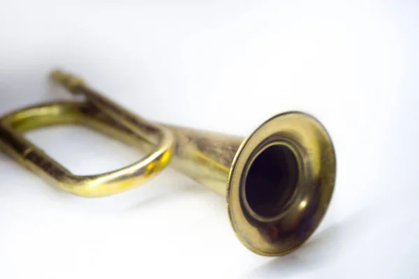 Tromba Oro Isolata Fondo Bianco Strumento Musicale Valore — Foto Stock