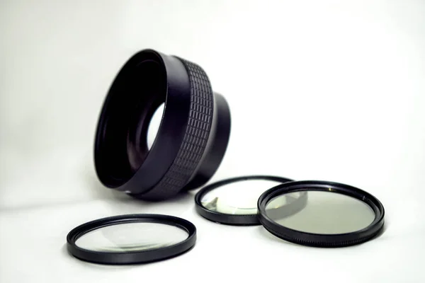 Fotoğraf Lensleri Filtreler Beyaz Bir Arkaplanda Izole Edilmiş — Stok fotoğraf