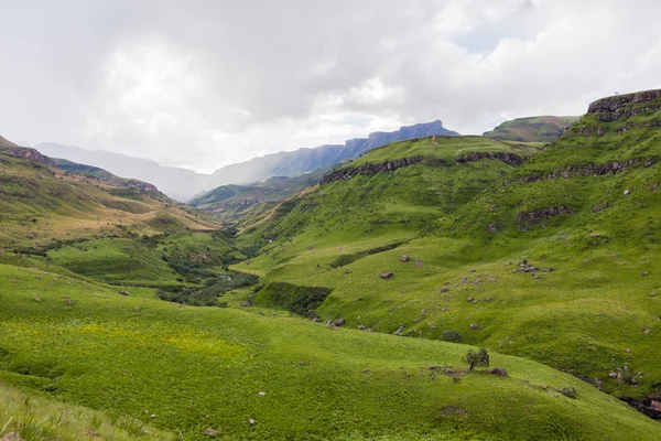 Valley floden berg — Stockfoto