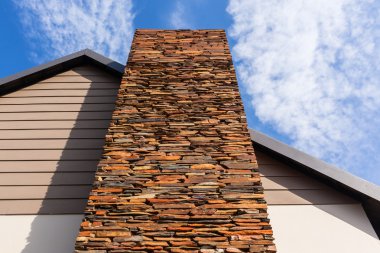 Evi taş baca kayrak