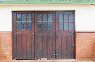 ahşap garaj kapıları 