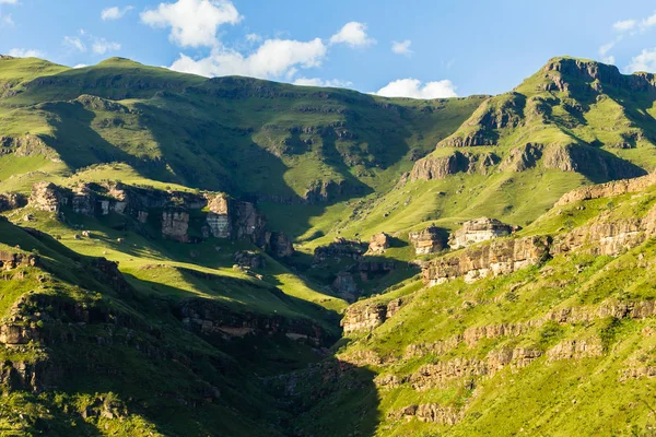 Montanhas Rock Cliffs Paisagem — Fotografia de Stock