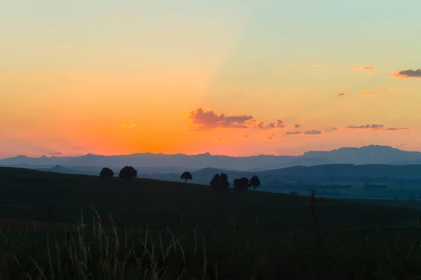 Mountains Farmlands Sunset — Stock Photo, Image