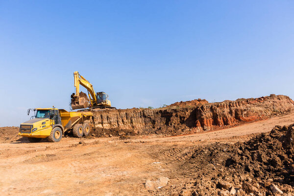 Строительные промышленные земляные экскаваторы
