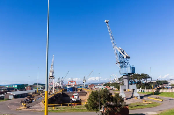 Réparation des navires Cales sèches Port — Photo