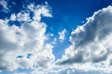 Mavi Gökyüzü Bulutları